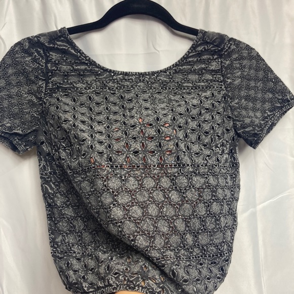 American Eagle Gray Eyelet Crop Top - Picture 3 of 8